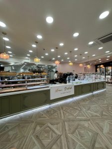 VITRINE SUR ESURE BOULANGERIE